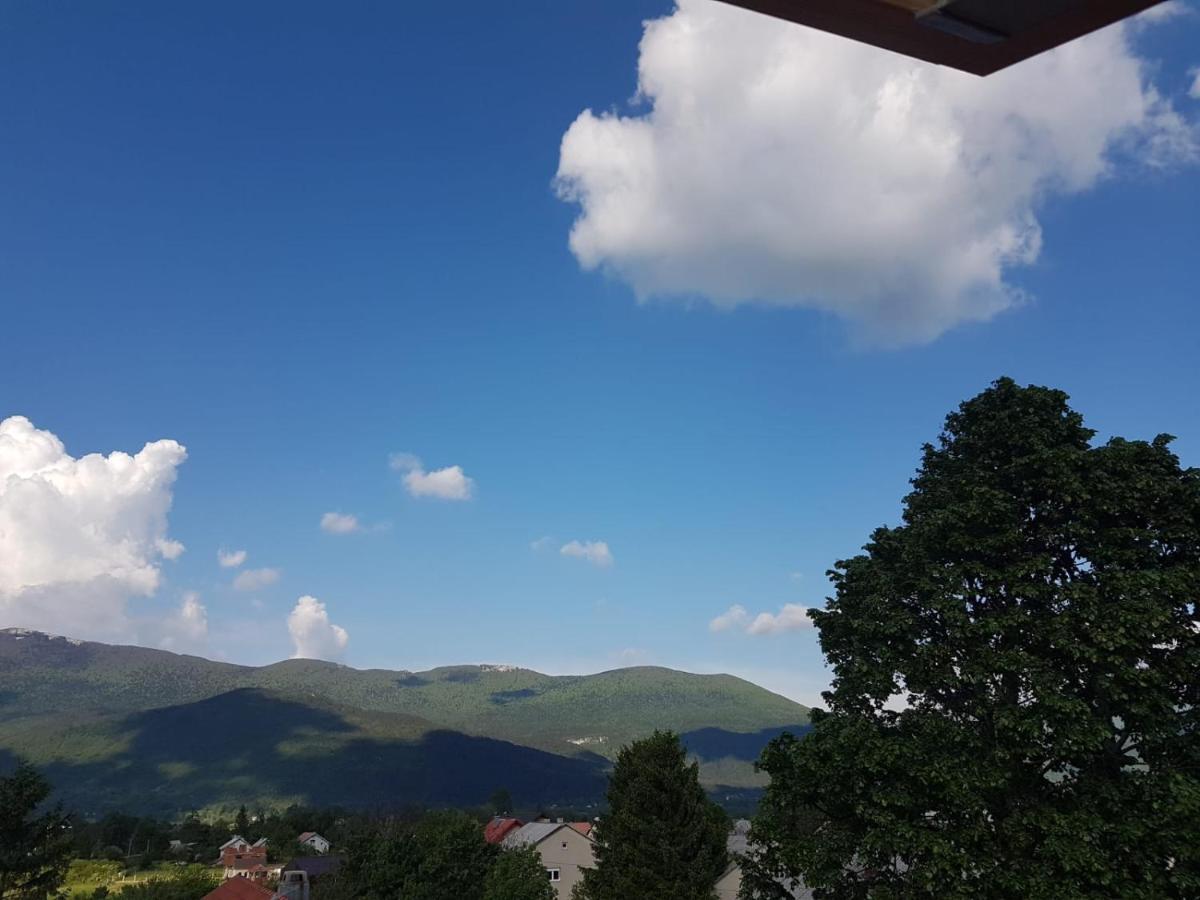 Apartmani Brigita Korenica Bagian luar foto