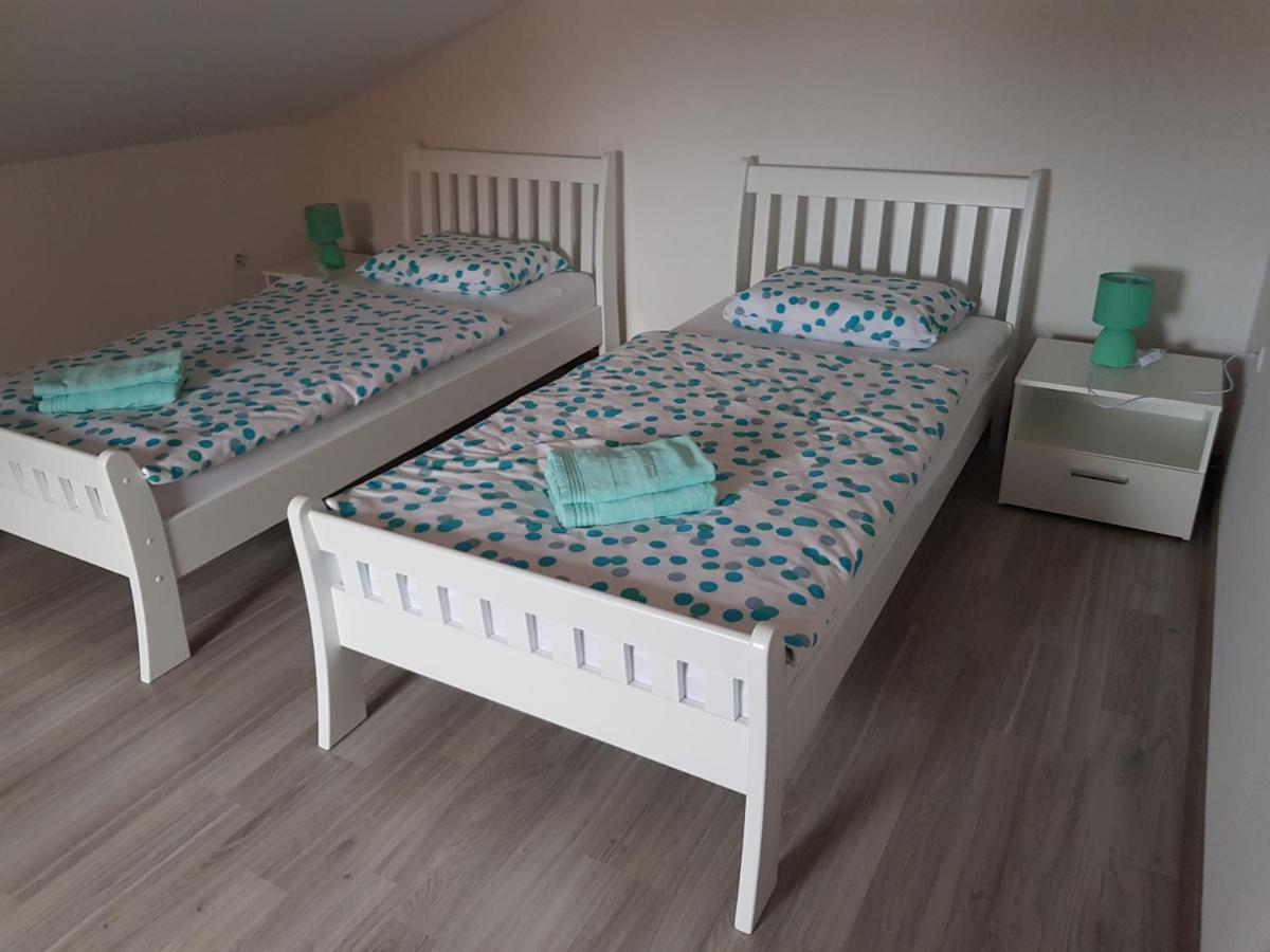 Apartmani Brigita Korenica Bagian luar foto